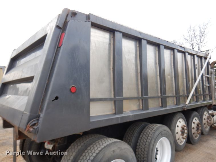 image for item JS9489 2002 Mack CV713  dump truck