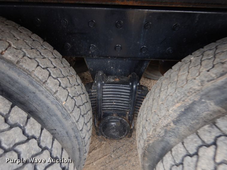 image for item JS9489 2002 Mack CV713  dump truck