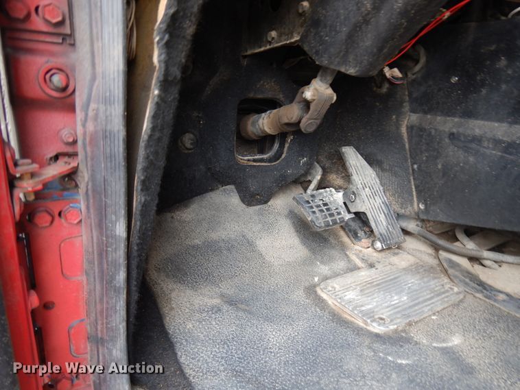 image for item JS9489 2002 Mack CV713  dump truck