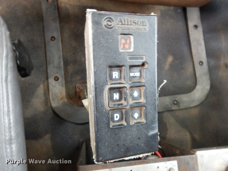 image for item JS9489 2002 Mack CV713  dump truck