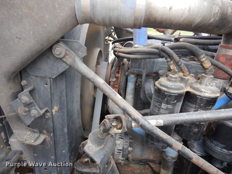 image for item JS9489 2002 Mack CV713  dump truck