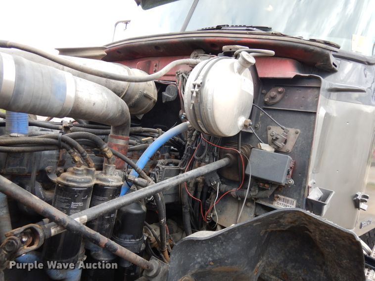 image for item JS9489 2002 Mack CV713  dump truck