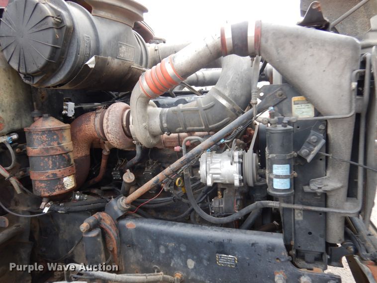 image for item JS9489 2002 Mack CV713  dump truck