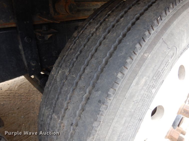 image for item JS9489 2002 Mack CV713  dump truck