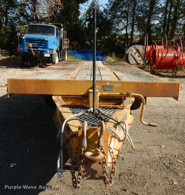 image for item JS9493 2000 Trail King TK40-2400  tilt deck equipment trailer