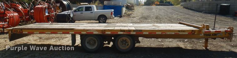 image for item JS9493 2000 Trail King TK40-2400  tilt deck equipment trailer