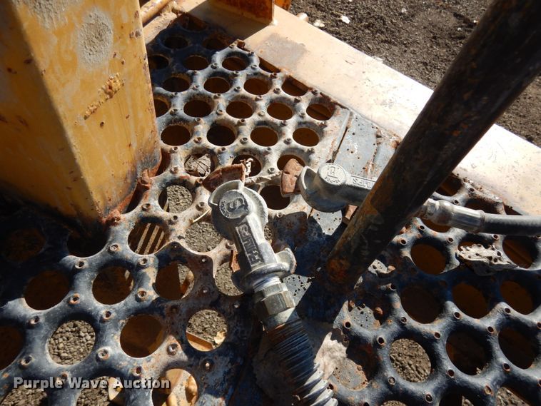 image for item JS9493 2000 Trail King TK40-2400  tilt deck equipment trailer