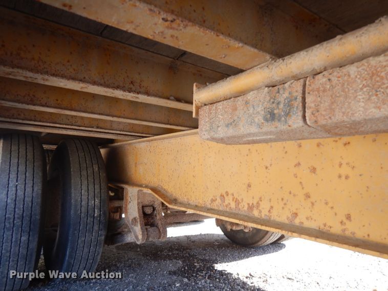 image for item JS9493 2000 Trail King TK40-2400  tilt deck equipment trailer