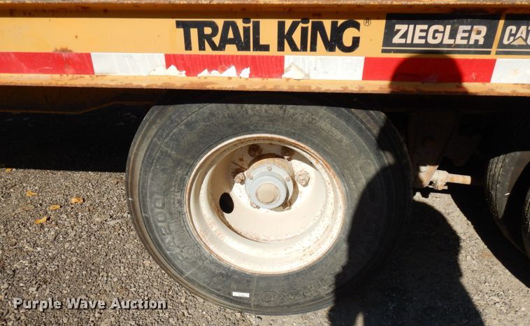image for item JS9493 2000 Trail King TK40-2400  tilt deck equipment trailer