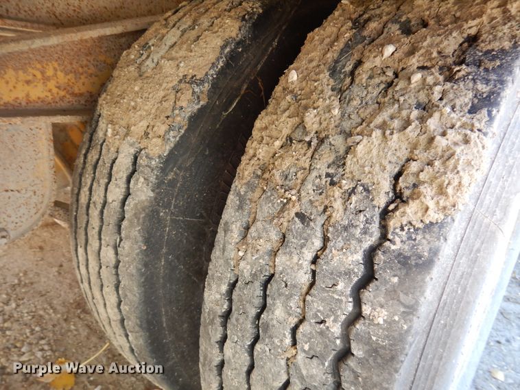 image for item JS9493 2000 Trail King TK40-2400  tilt deck equipment trailer