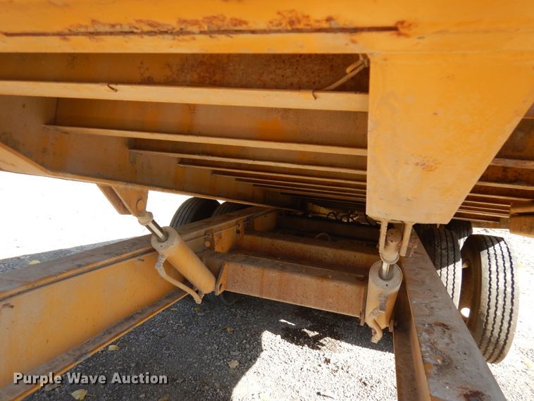 image for item JS9493 2000 Trail King TK40-2400  tilt deck equipment trailer