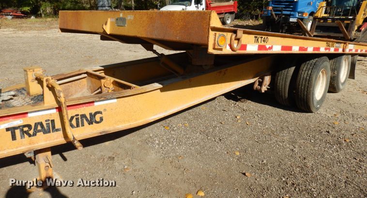 image for item JS9493 2000 Trail King TK40-2400  tilt deck equipment trailer