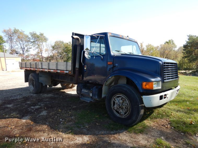 image for item JS9494 1991 International 4900  dump truck