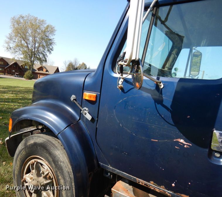 image for item JS9494 1991 International 4900  dump truck