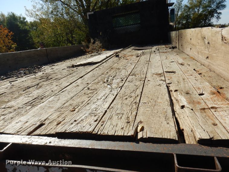 image for item JS9494 1991 International 4900  dump truck