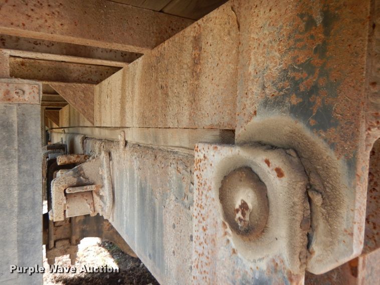 image for item JS9494 1991 International 4900  dump truck