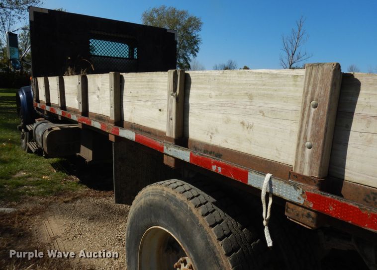 image for item JS9494 1991 International 4900  dump truck