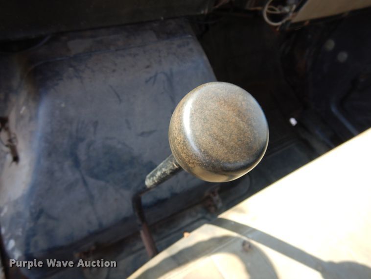 image for item JS9494 1991 International 4900  dump truck