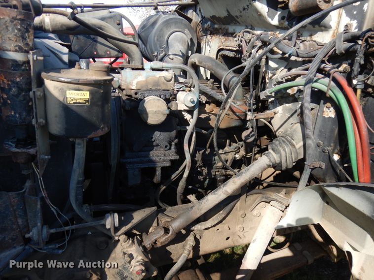 image for item JS9494 1991 International 4900  dump truck