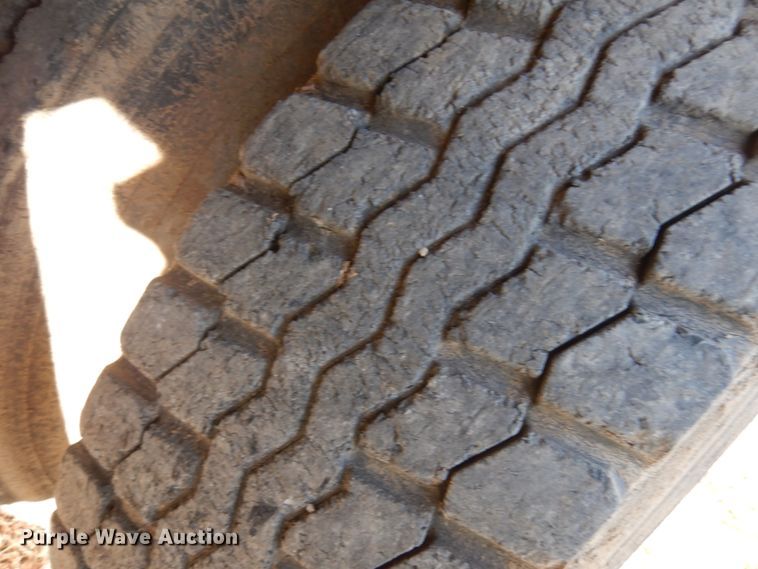 image for item JS9494 1991 International 4900  dump truck