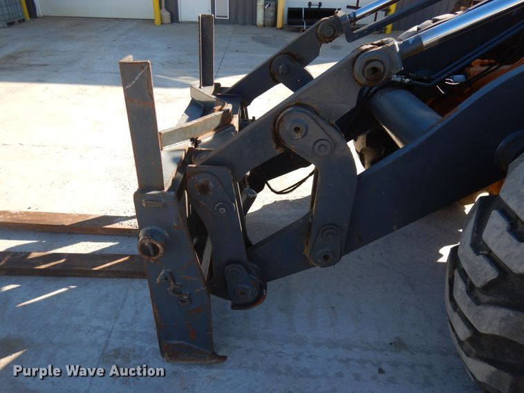 image for item JS9513 1999 Case 621C  wheel loader