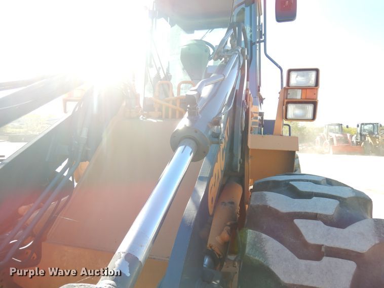 image for item JS9513 1999 Case 621C  wheel loader