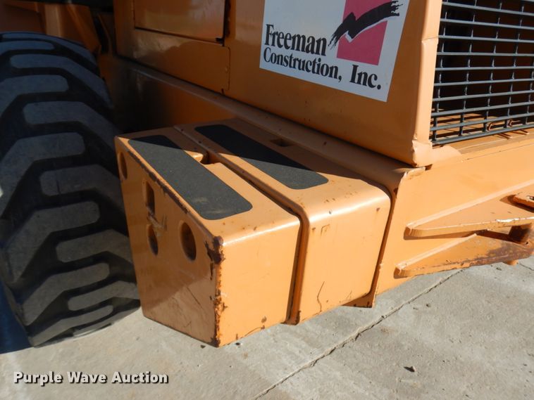 image for item JS9513 1999 Case 621C  wheel loader