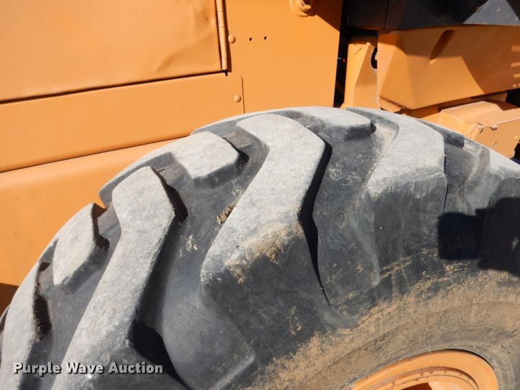 image for item JS9513 1999 Case 621C  wheel loader