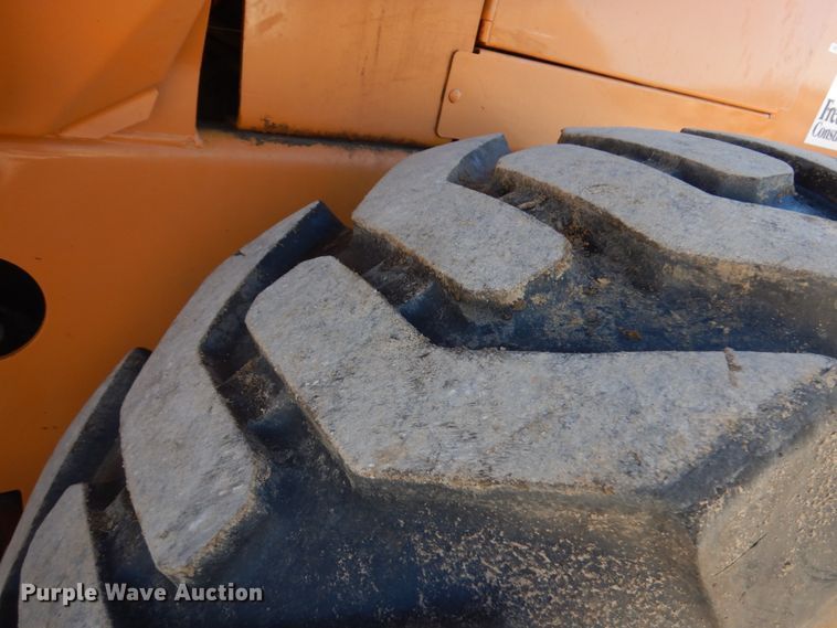 image for item JS9513 1999 Case 621C  wheel loader