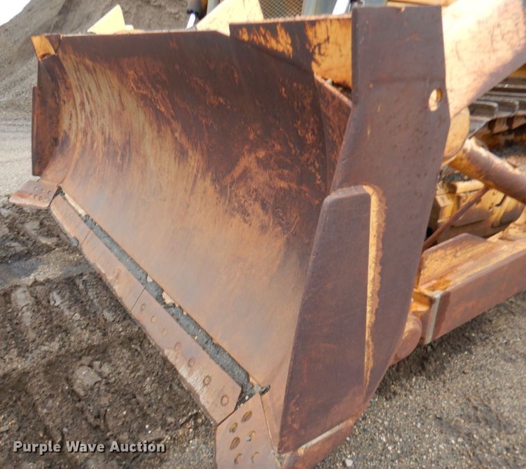 image for item JS9521 2004 John Deere 1050C  dozer