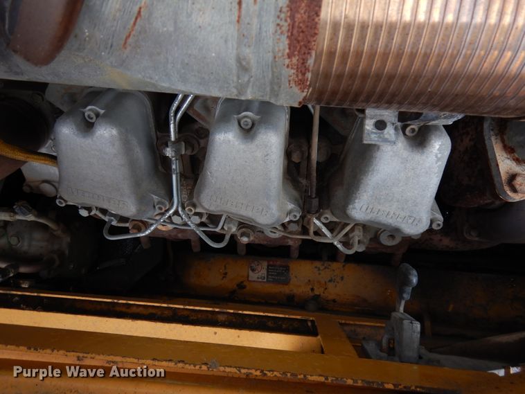 image for item JS9521 2004 John Deere 1050C  dozer