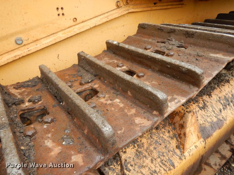 image for item JS9521 2004 John Deere 1050C  dozer