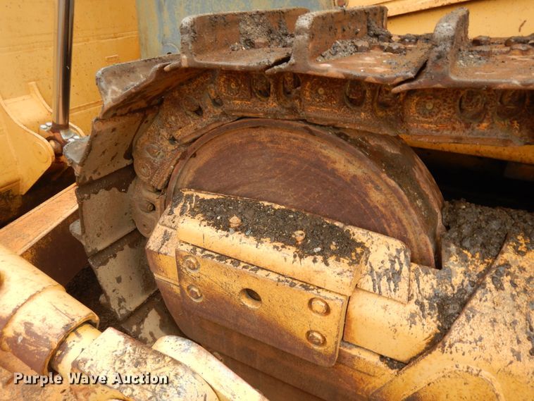 image for item JS9521 2004 John Deere 1050C  dozer