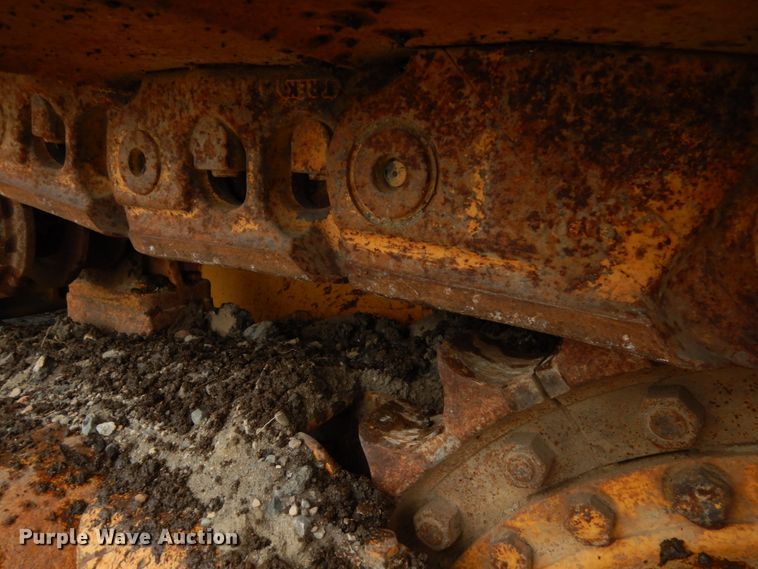 image for item JS9521 2004 John Deere 1050C  dozer