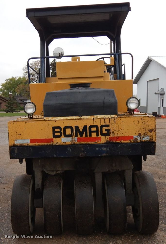 image for item JS9525 1990 Bomag BW12R  pneumatic roller