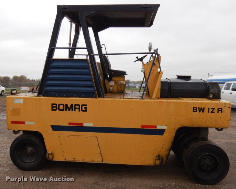 image for item JS9525 1990 Bomag BW12R  pneumatic roller