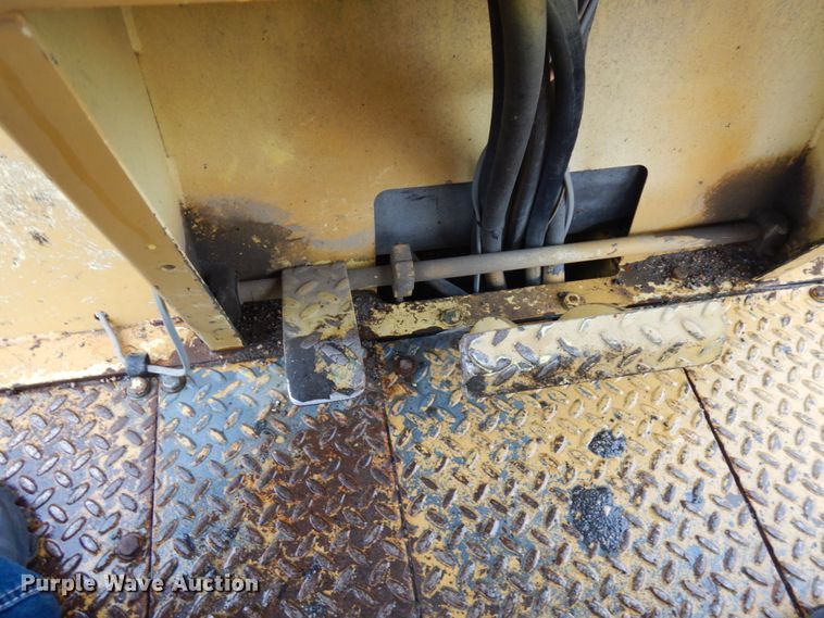 image for item JS9525 1990 Bomag BW12R  pneumatic roller