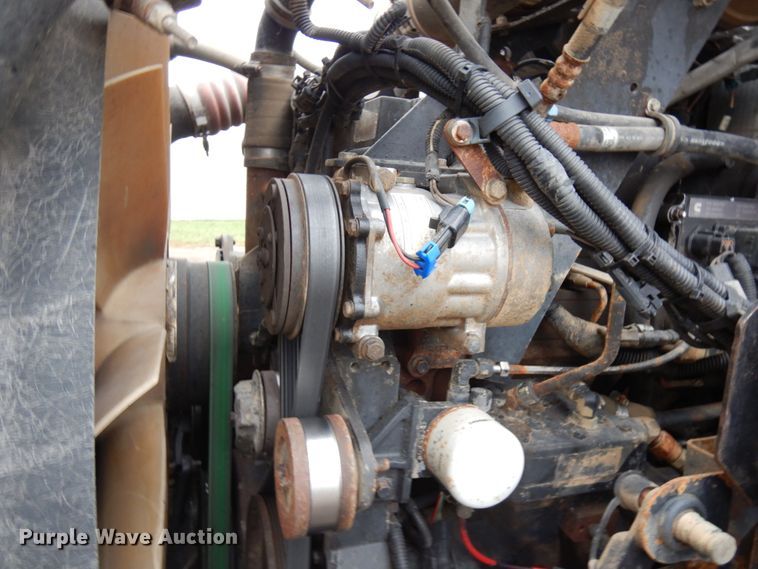 image for item JS9527 2004 Kenworth T800  dump truck