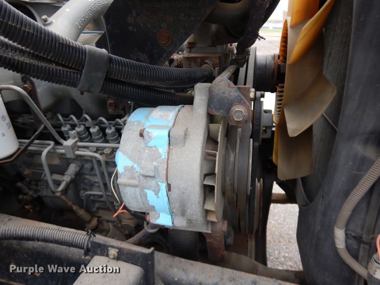 image for item JS9528 1991 Ford F700  pot hole patcher truck