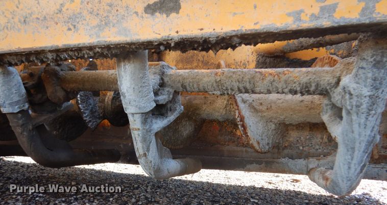 image for item JZ9798 1988 Gomaco GT6300  curb machine