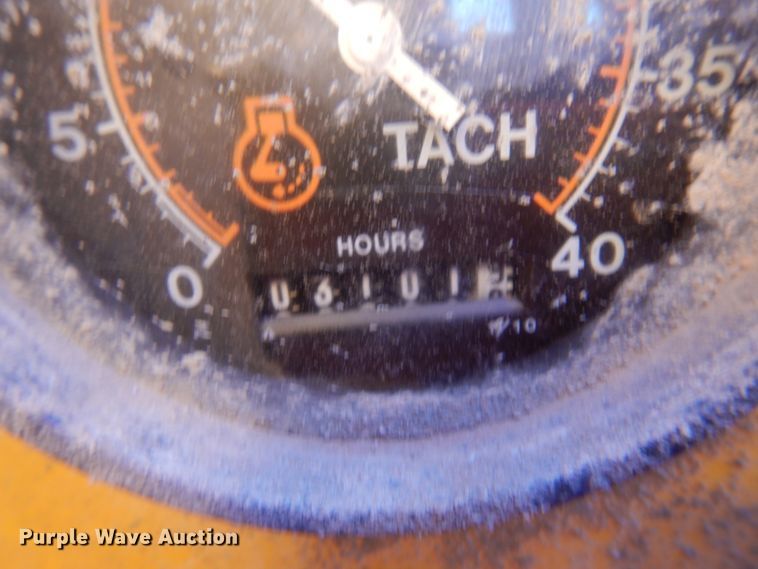image for item JZ9798 1988 Gomaco GT6300  curb machine
