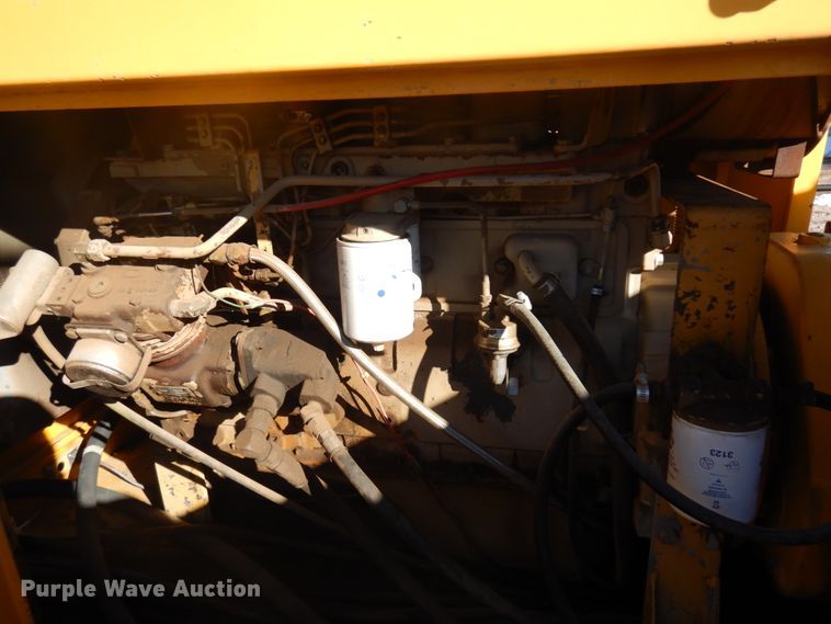 image for item JZ9798 1988 Gomaco GT6300  curb machine
