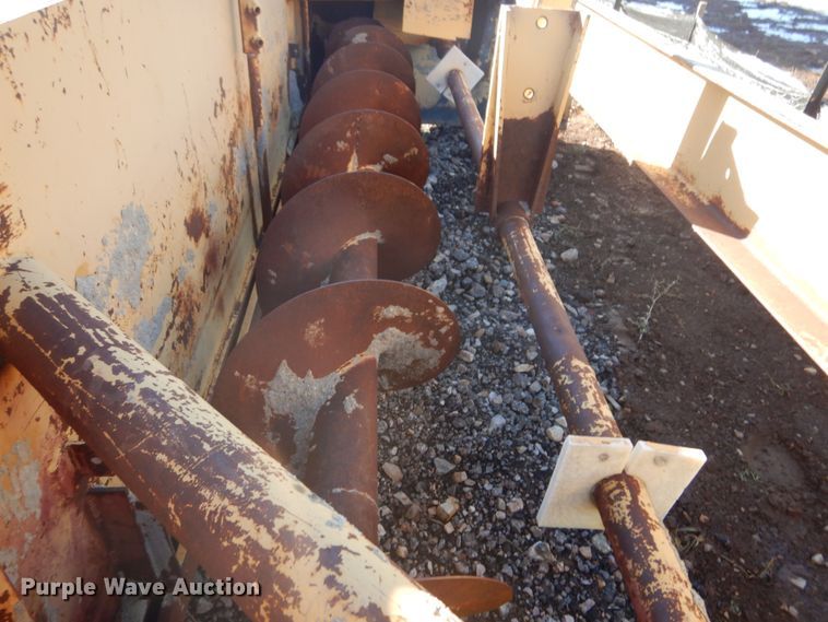 image for item JZ9798 1988 Gomaco GT6300  curb machine