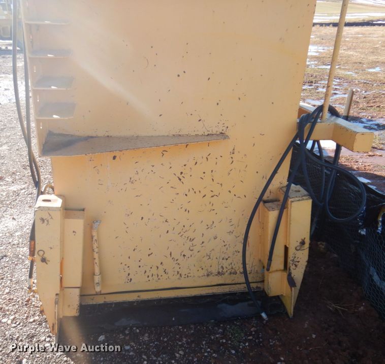 image for item JZ9798 1988 Gomaco GT6300  curb machine