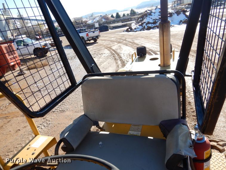 image for item JZ9800 1994 Caterpillar CP-323  single drum vibratory roller