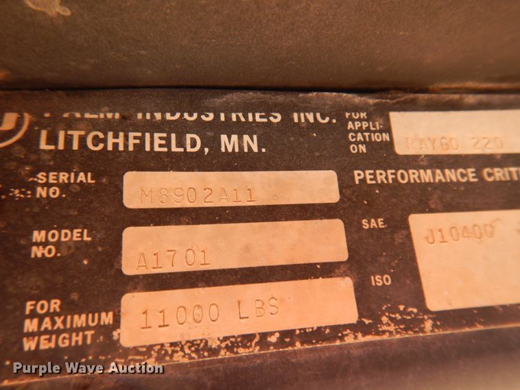 image for item JZ9800 1994 Caterpillar CP-323  single drum vibratory roller