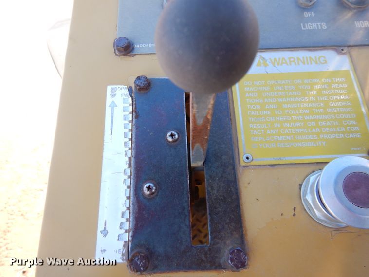 image for item JZ9800 1994 Caterpillar CP-323  single drum vibratory roller