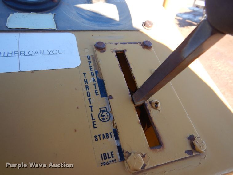 image for item JZ9800 1994 Caterpillar CP-323  single drum vibratory roller