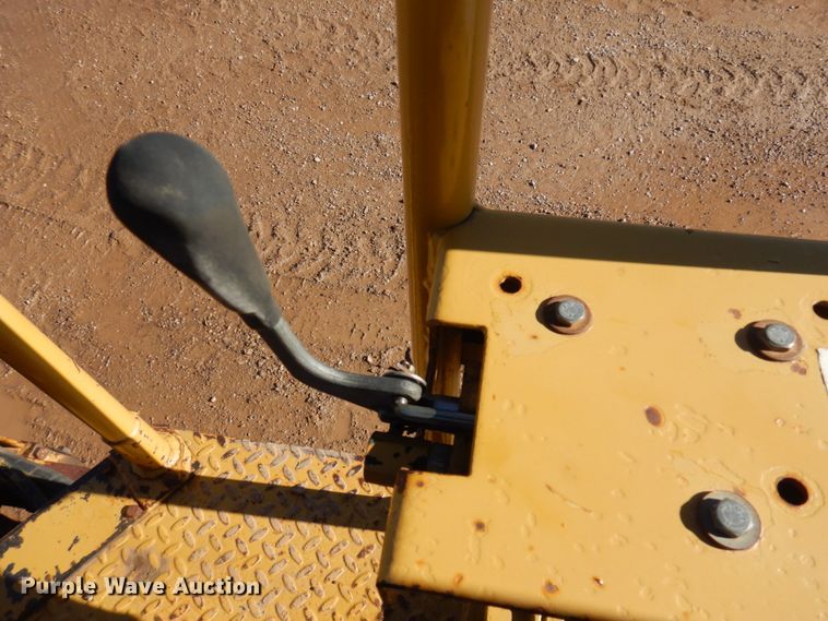 image for item JZ9800 1994 Caterpillar CP-323  single drum vibratory roller