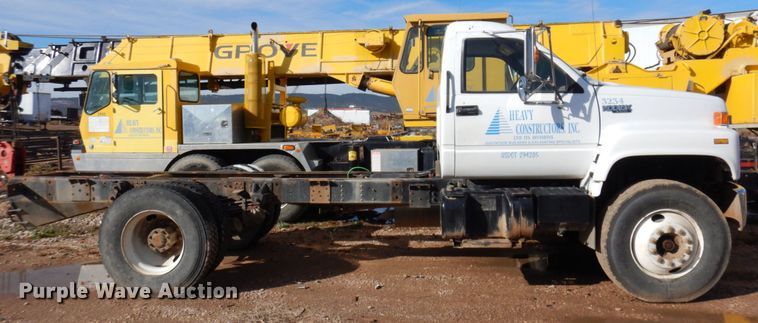 image for item JZ9802 1994 Chevrolet Kodiak  truck cab and chassis